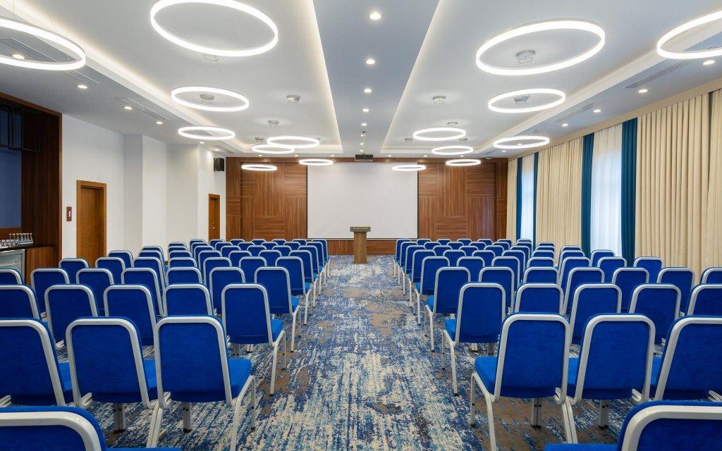 Courtyard By Marriott Tashkent Hotel Eksteriør billede