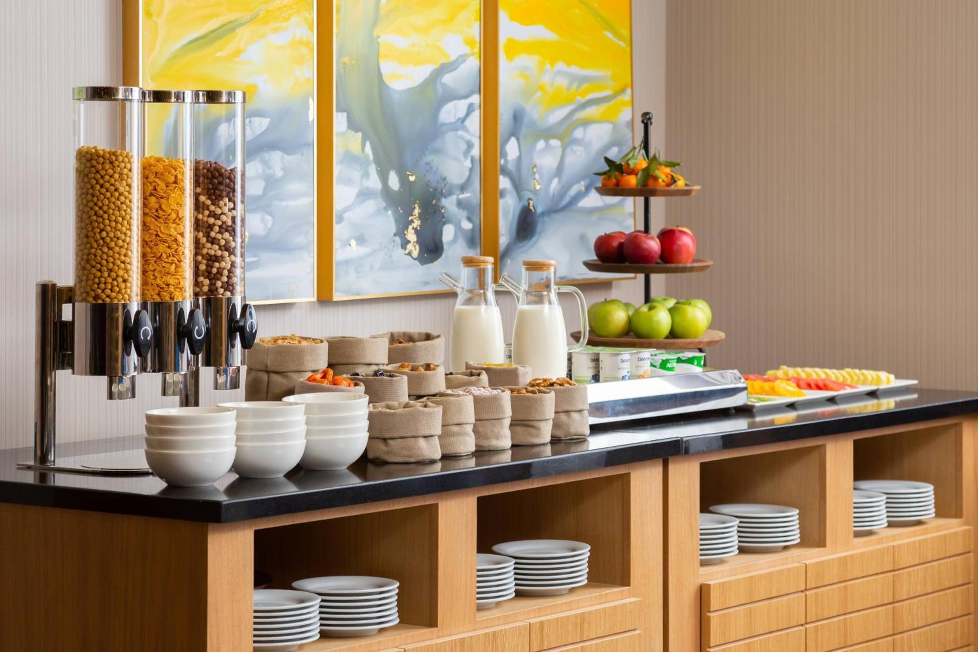 Courtyard By Marriott Tashkent Hotel Eksteriør billede