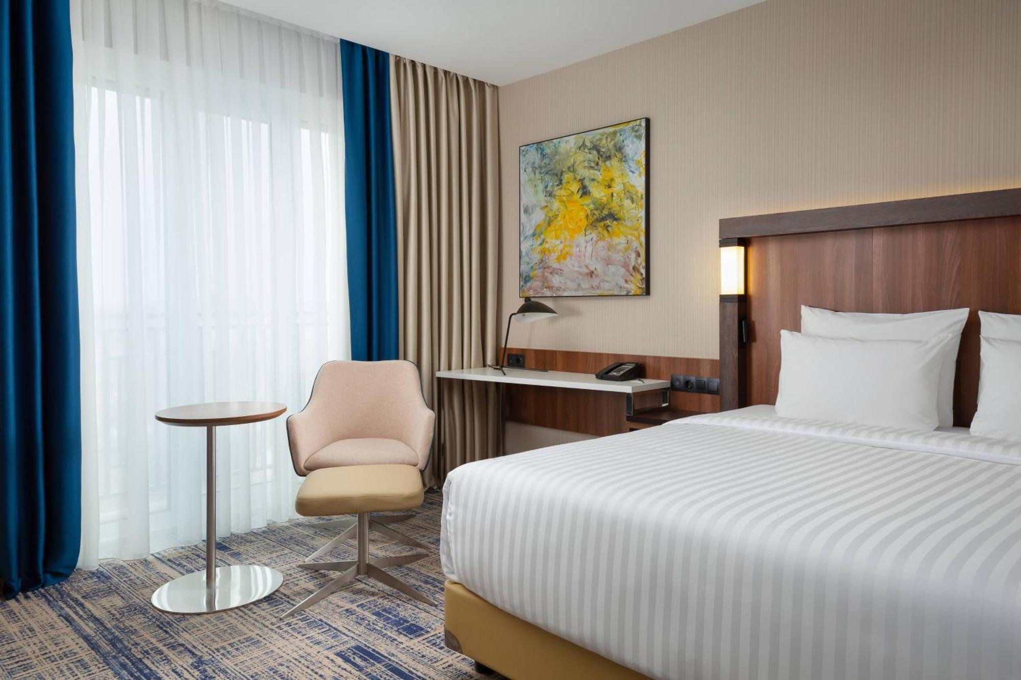 Courtyard By Marriott Tashkent Hotel Eksteriør billede